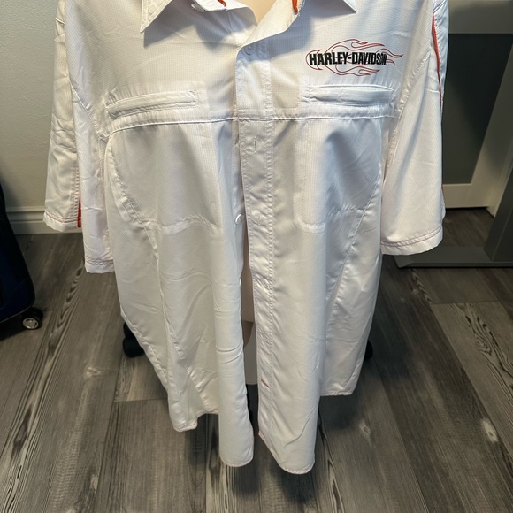 Harley-Davidson White Performance Shirt - Picture 1 of 4